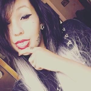 Meet your Posher, Angella